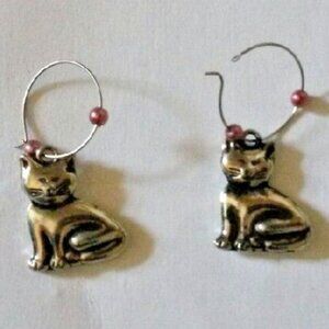 Cute silver tone loop dangle cat kittens earrings